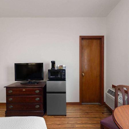 Days Inn By Wyndham Kill Devil Hills Oceanfront - Wilbur Екстериор снимка