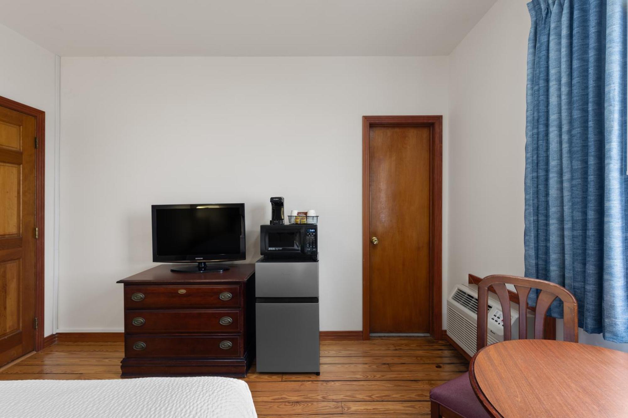 Days Inn By Wyndham Kill Devil Hills Oceanfront - Wilbur Екстериор снимка