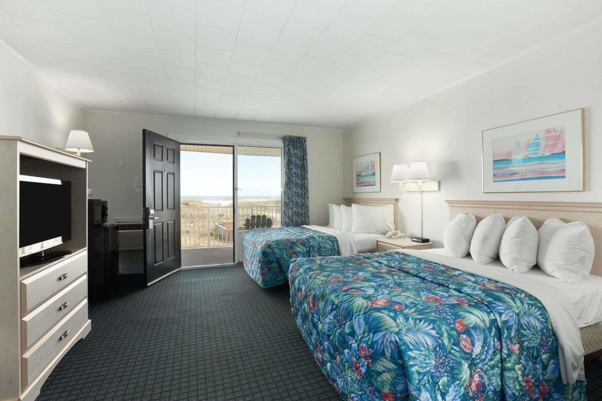 Days Inn By Wyndham Kill Devil Hills Oceanfront - Wilbur Екстериор снимка